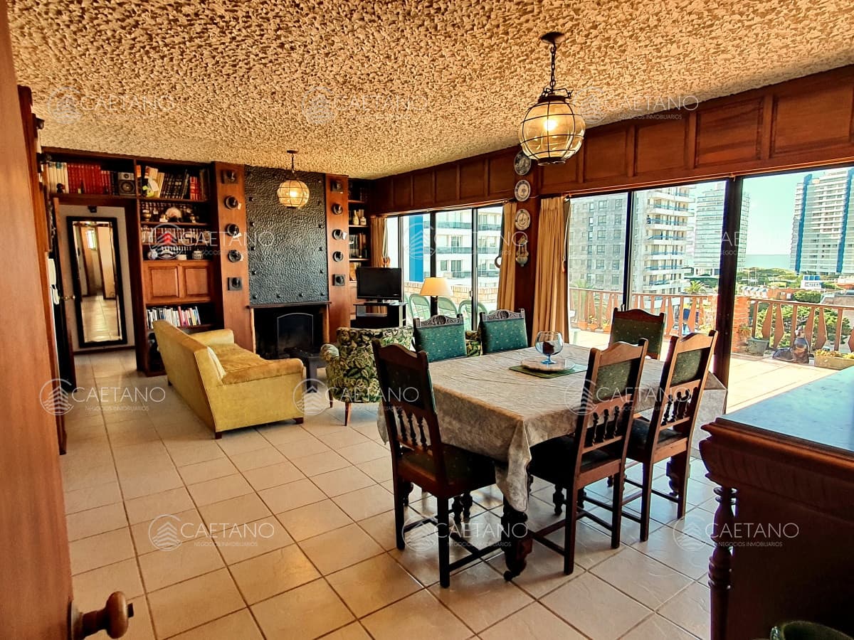 Vendo apartamento Penthouse de 3 dormitorios y 2 baños con cochera. La Pastora, Punta del Este. — foto 2