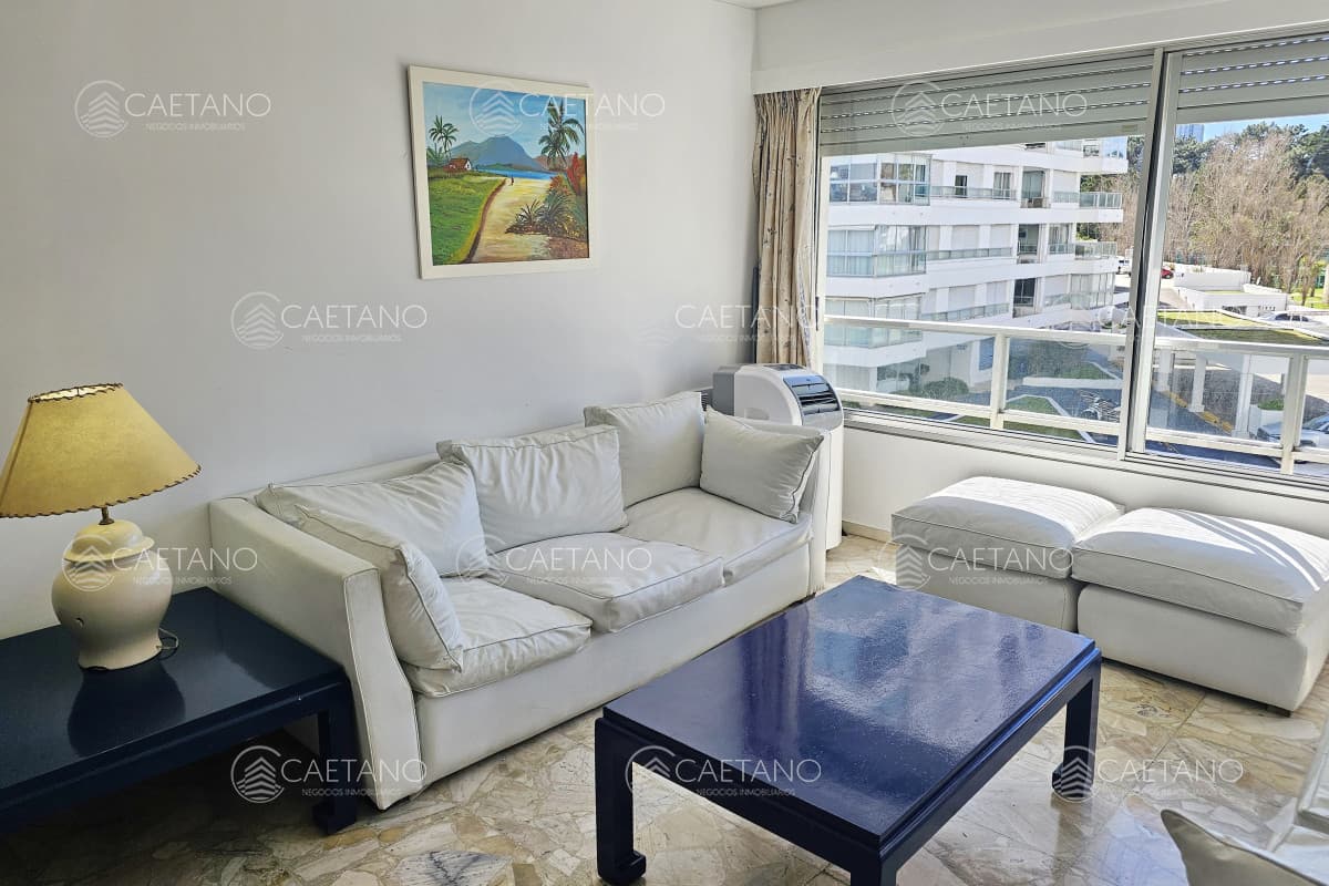 Se alquila apartamento de 2 y 1/2 dormitorios en playa mansa, Punta del Este. — foto 3