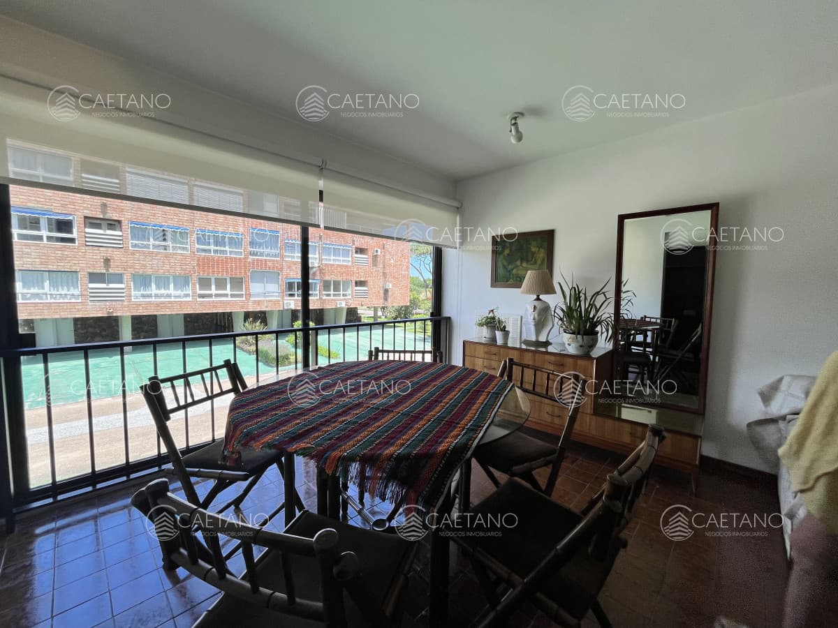 Apartamento en venta en el edificio Costanera 12 playa mansa — foto 3
