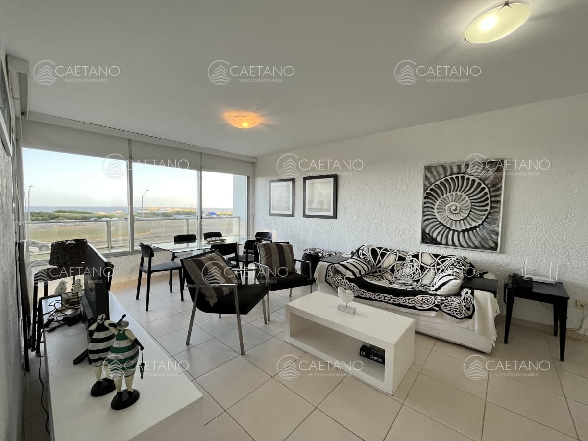 Apartamento en venta - 2 dormitorios + ½ | 2 baños | cochera techada — foto 2