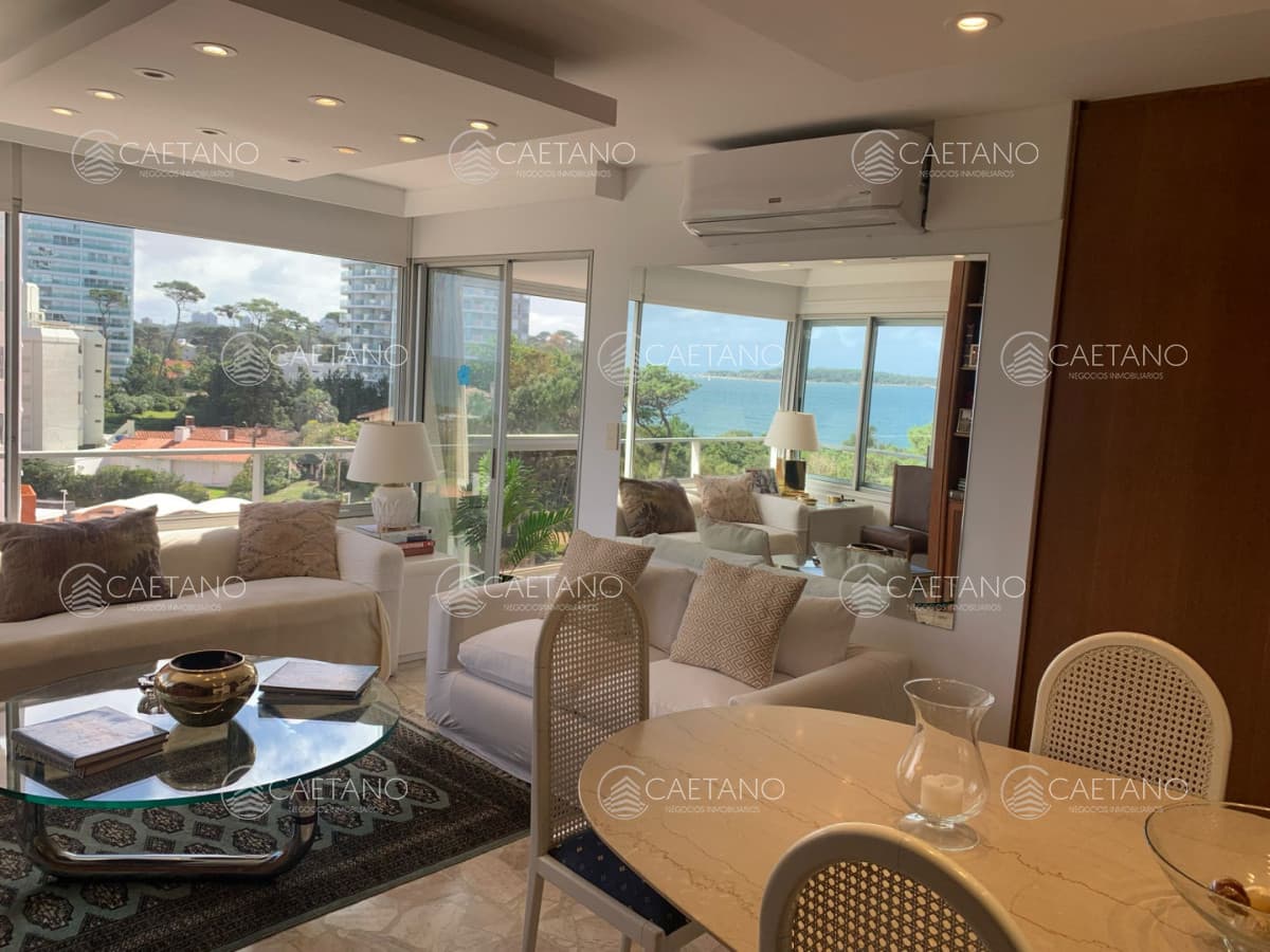 Venta apartamento 2 dormitorios. Playa mansa, Punta del Este — foto 2