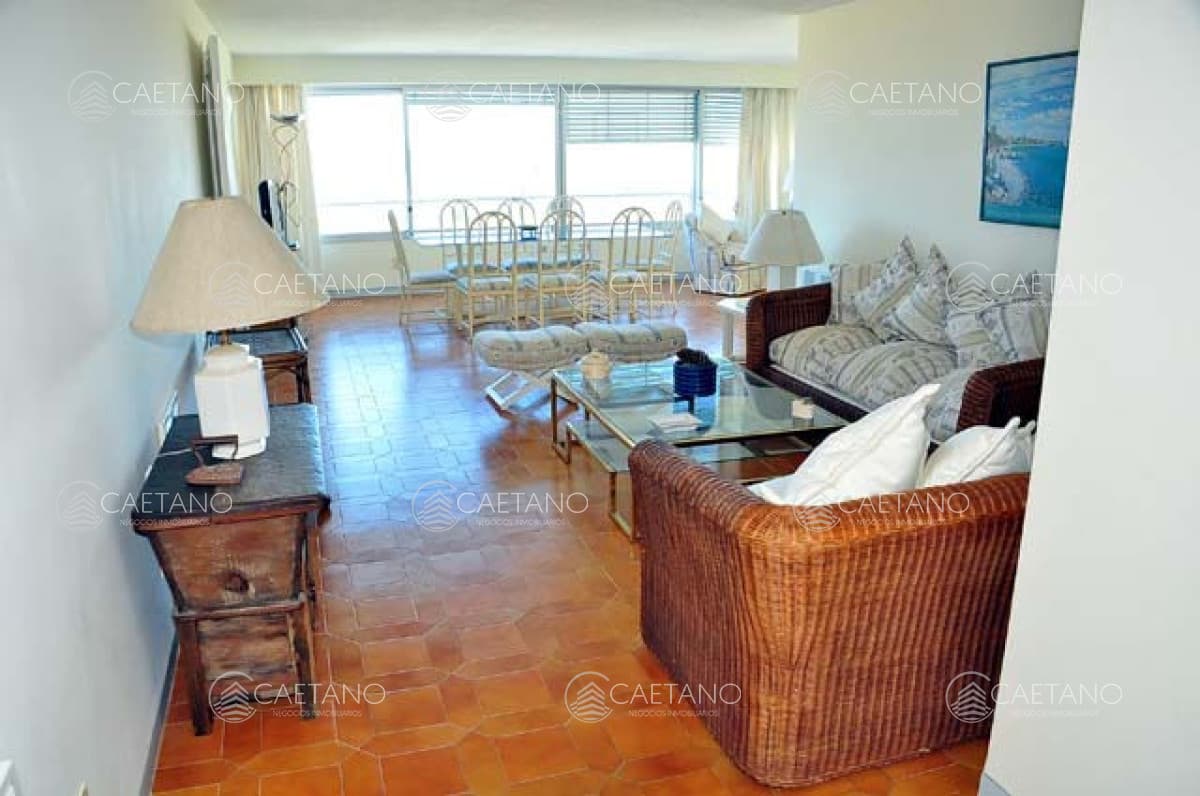 Apartamento en Brava, 3 dormitorios — foto 2