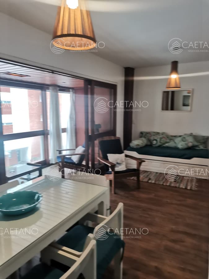 LINDISIMO EDIFICIO CON TODOS LOS SERVICIOS — foto 2