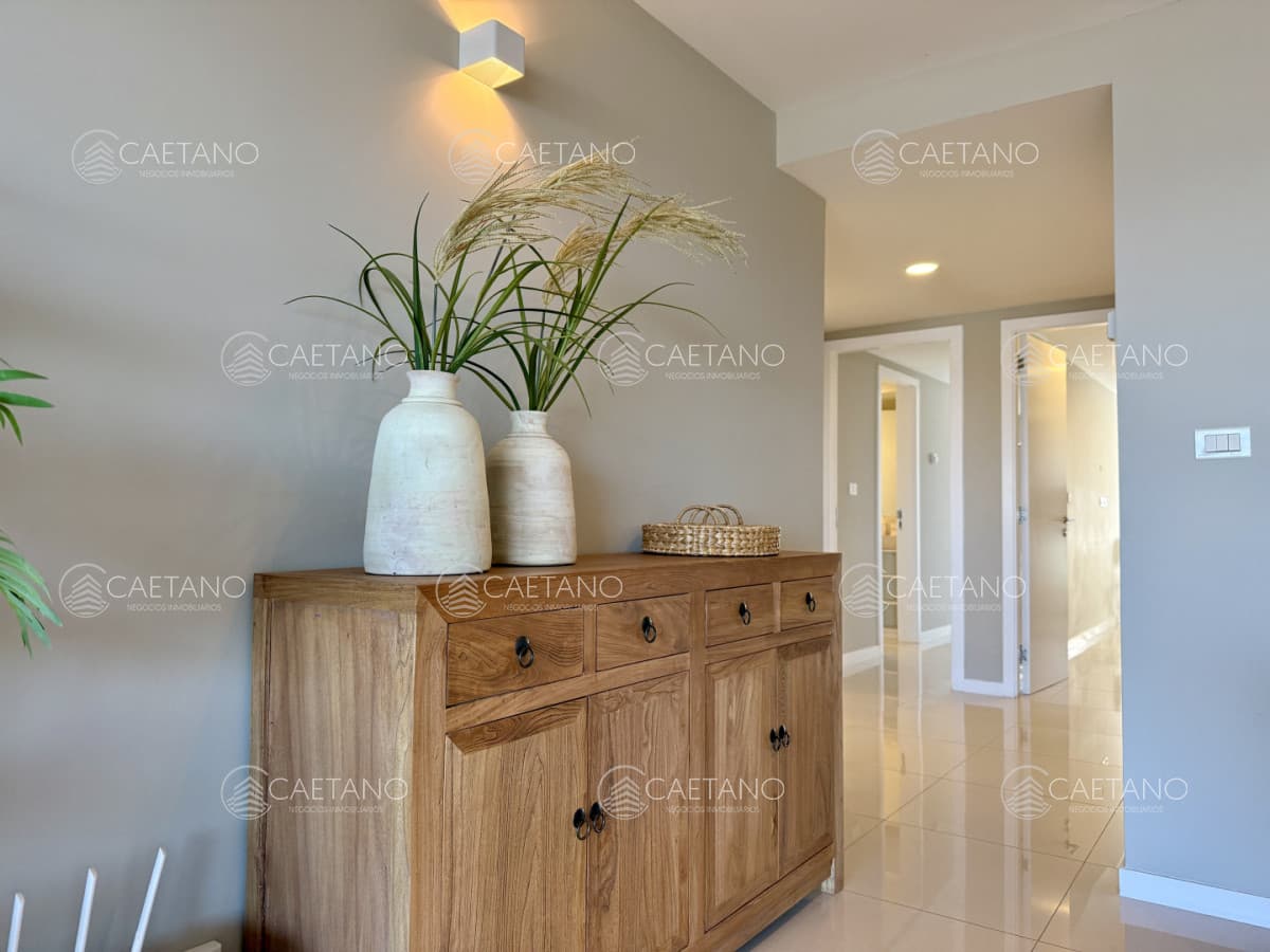 Apartamento en Venta en Edificio HORIZONTE  Primera línea sobre Playa Mansa, Parada 20 — foto 2