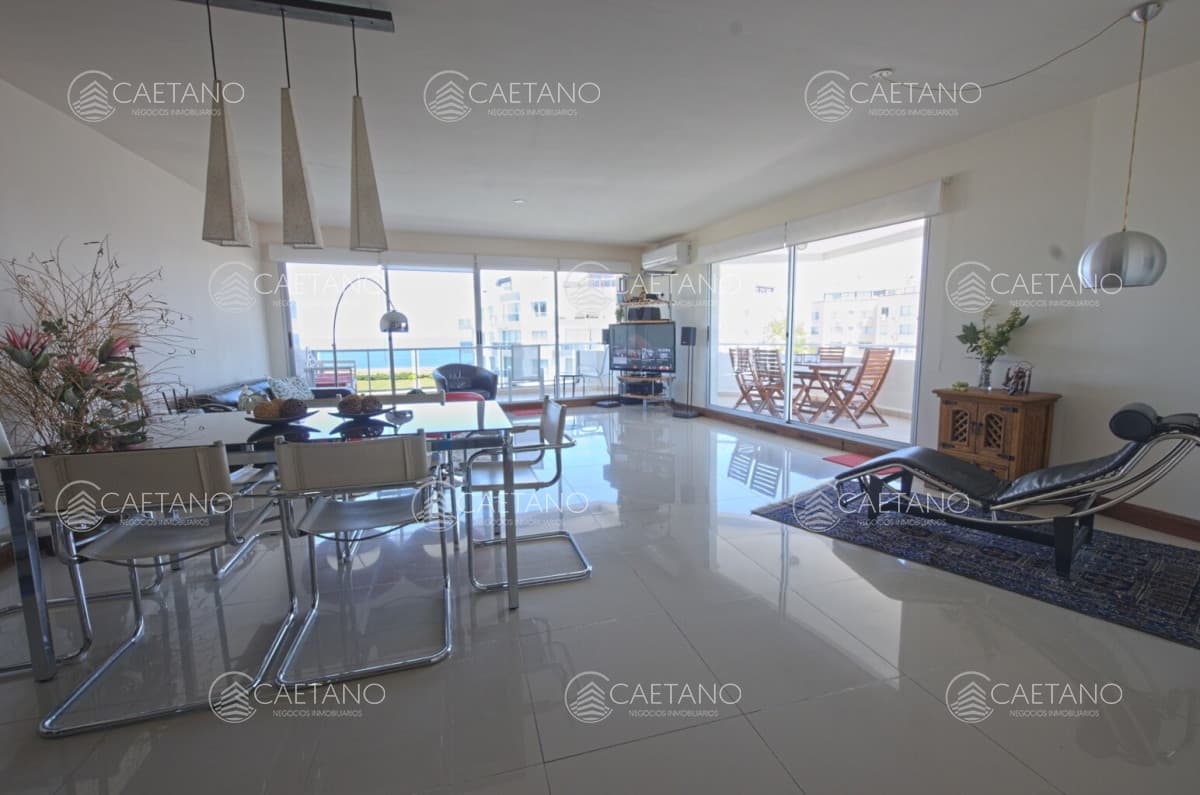 Apartamento en alquiler - Pinares — foto 2