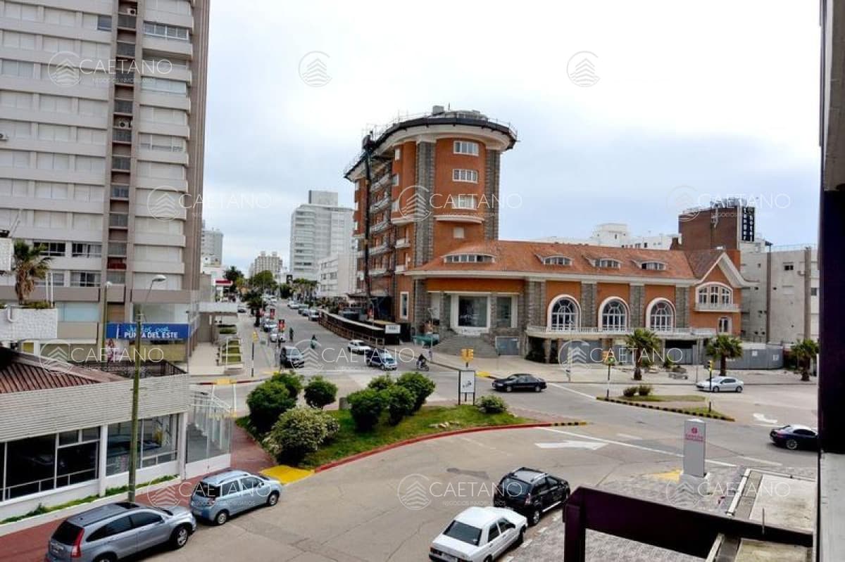 Apartamento frente al mar en alquiler anual