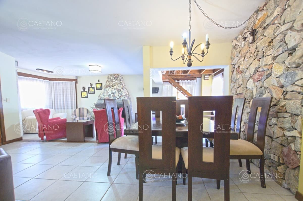 Casa con piscina climatizada — foto 2
