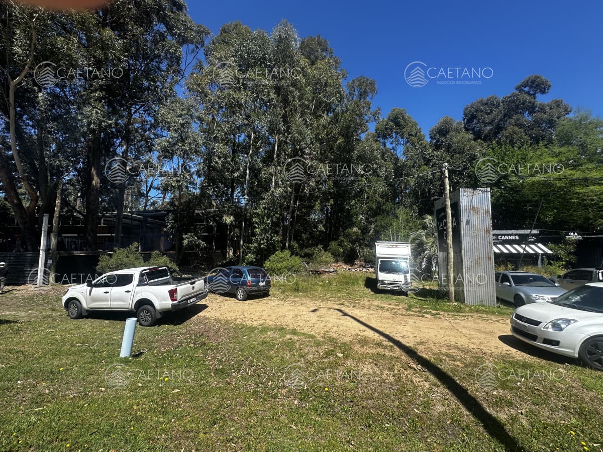Venta terreno comercial en Solanas — foto 2