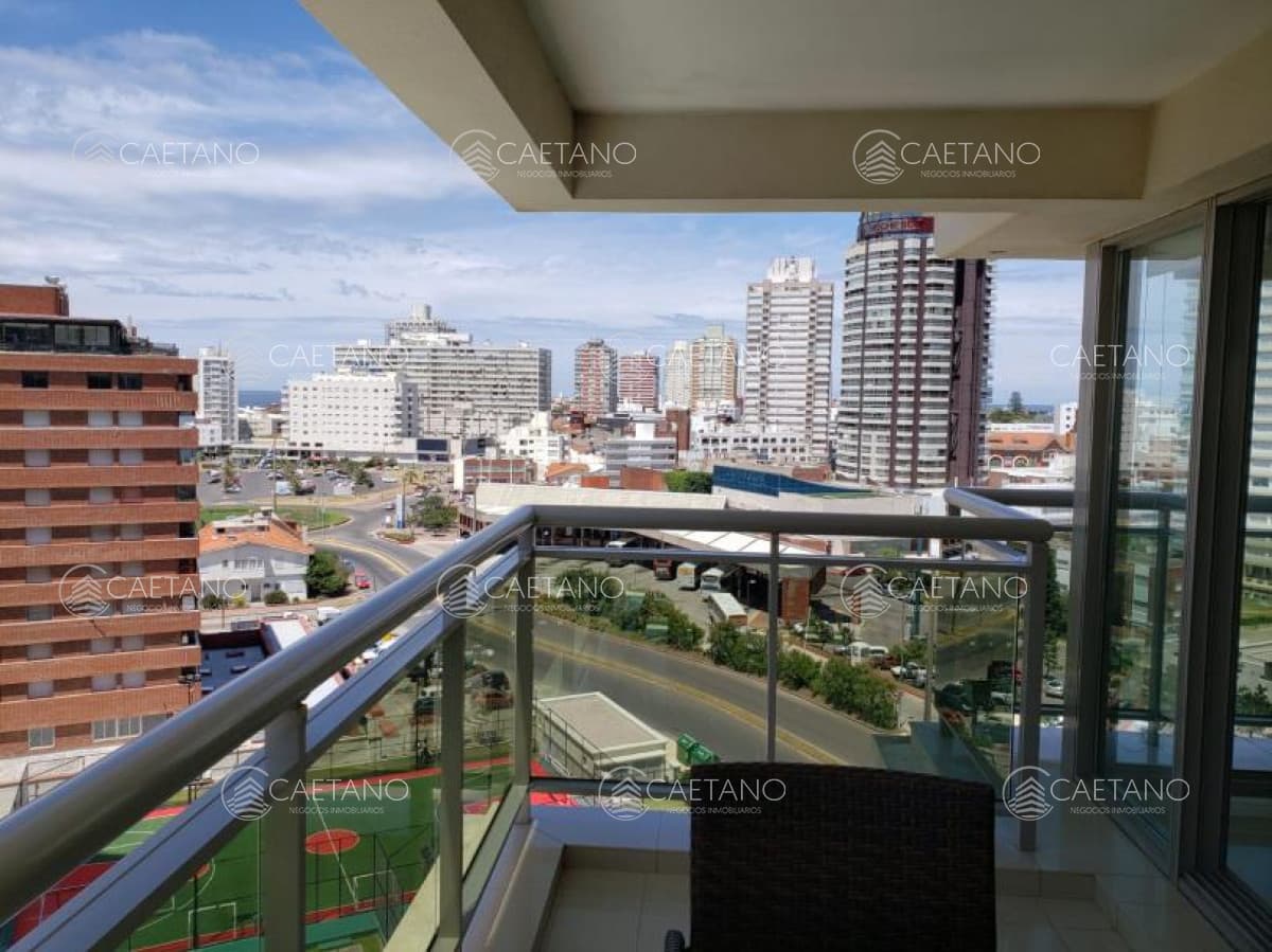 Excelente apartamento en alquiler en Punta del Este con vista al mar — foto 3