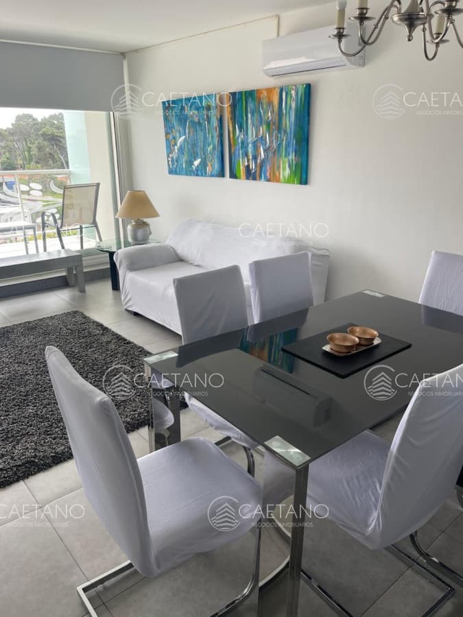 Apartamento en venta de 1 dormitorio y medio en Punta del Este — foto 2