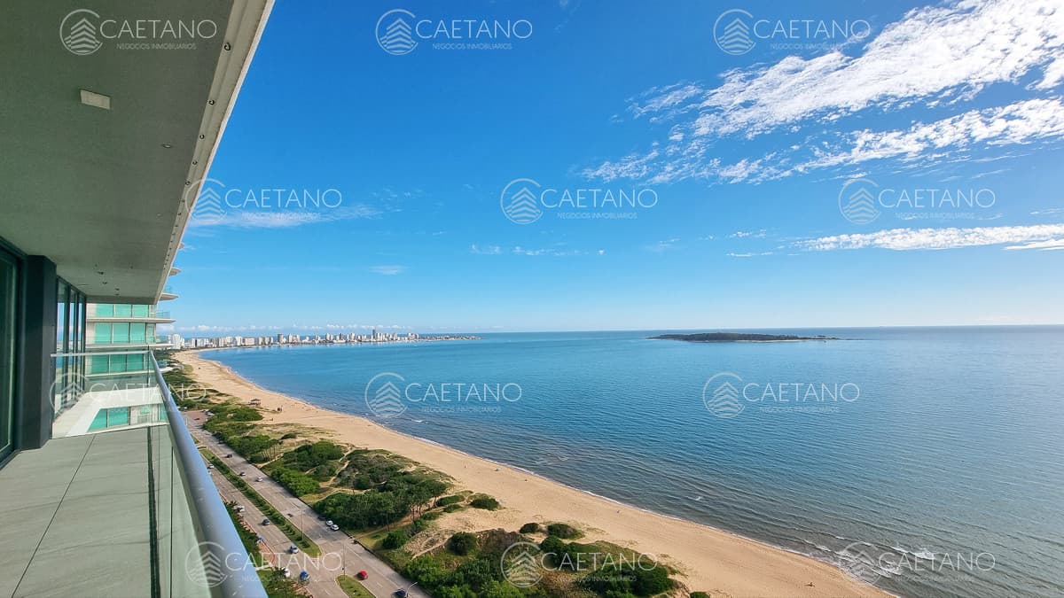Piso Alto en Venetian Luxury Tower, 3 Suites, vista extraordinaria al mar