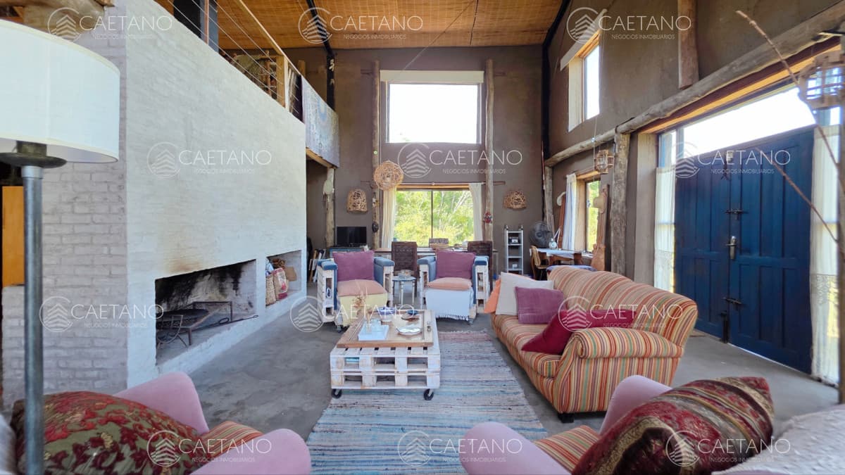 Encantadora cabaña en pleno bosque de Punta Ballena. — foto 2
