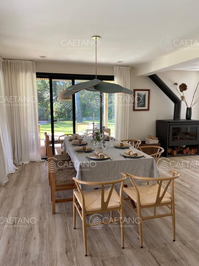 Alquilo Espectacular Casa de 4 dormitorios + habitación servicio en Montoya - La Barra — foto 3