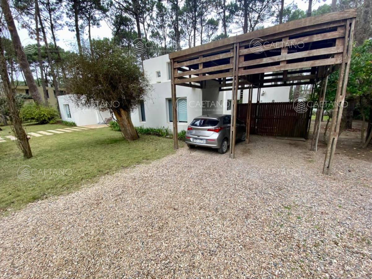 Casa en alquiler en Manantiales — foto 2