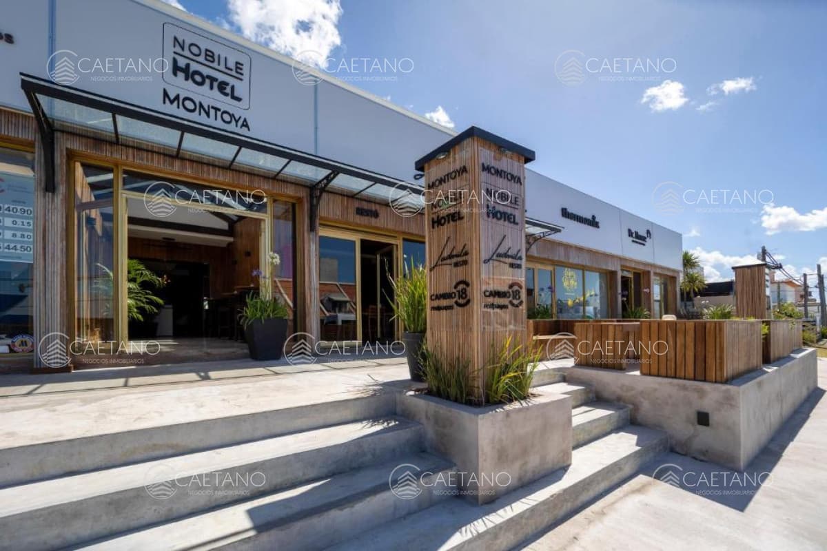 HOTEL HISTÓRICO CON 28 HABITACIONES + 5 LOCALES COMERCIALES EN MONTOYA LA BARRA  TOTALMENTE RECICLADO — foto 2