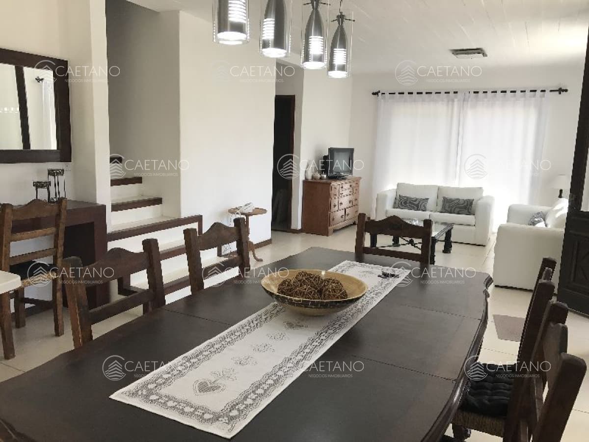 Casa en Montoya de  4 dormitorios en alquiler. — foto 3