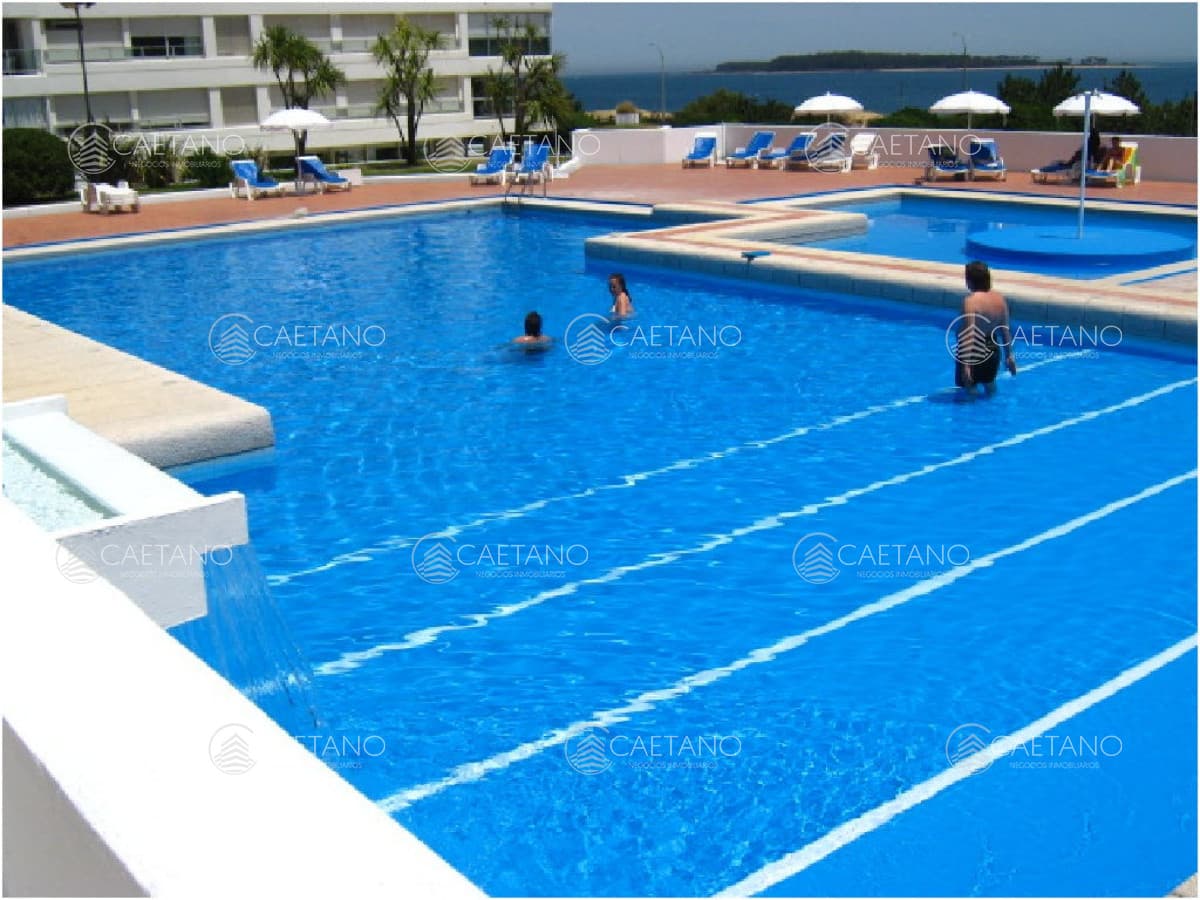 VENTA DE APARTAMENTO EN COMPLEJO LINCON CENTER