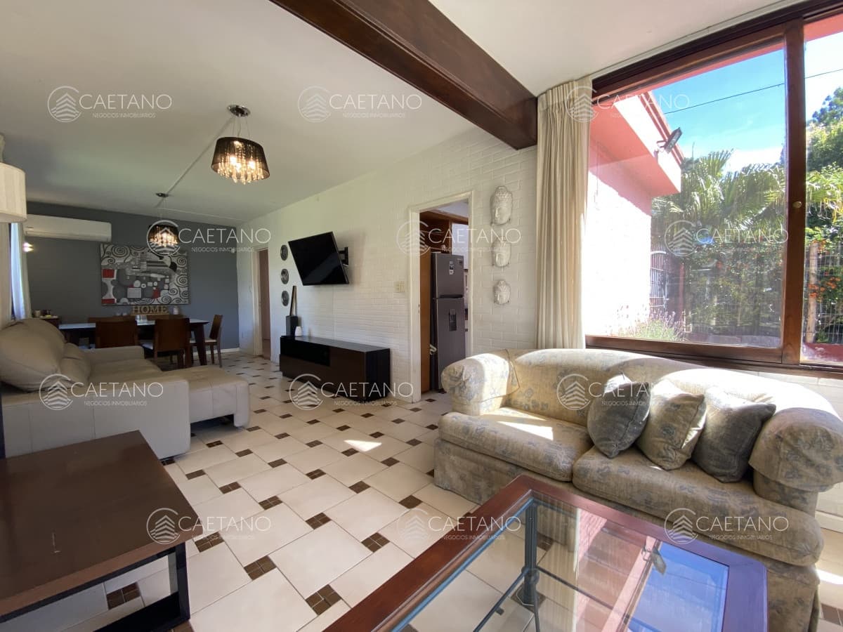 hermosa y cómoda casa en playa mansa — foto 3