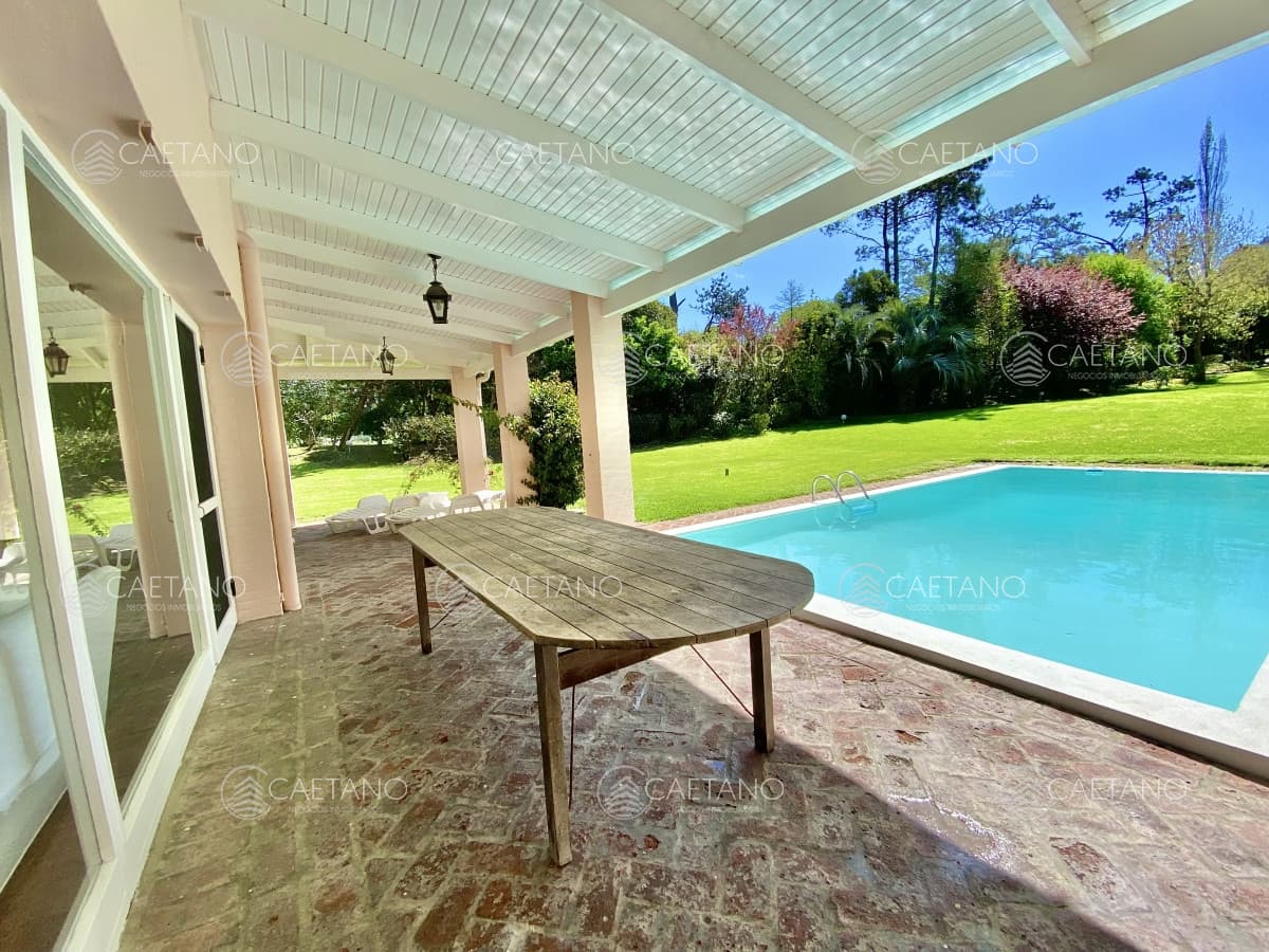 Hermosa y amplia Casa en Brava — foto 3