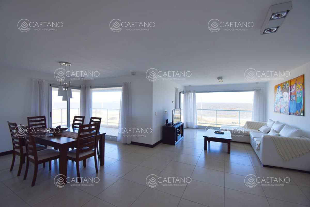 Edificio Ville de Mer - Primera linea de playa Mansa — foto 3