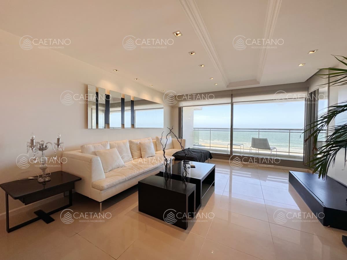 DEPARTAMENTO DE 3 DORMITORIOS EN TORRE IMPERIALE, PUNTA DEL ESTE — foto 3