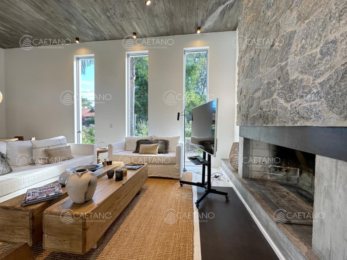 Casa de 4 Dormitorios en venta en San Rafael, Punta del Este. — foto 3