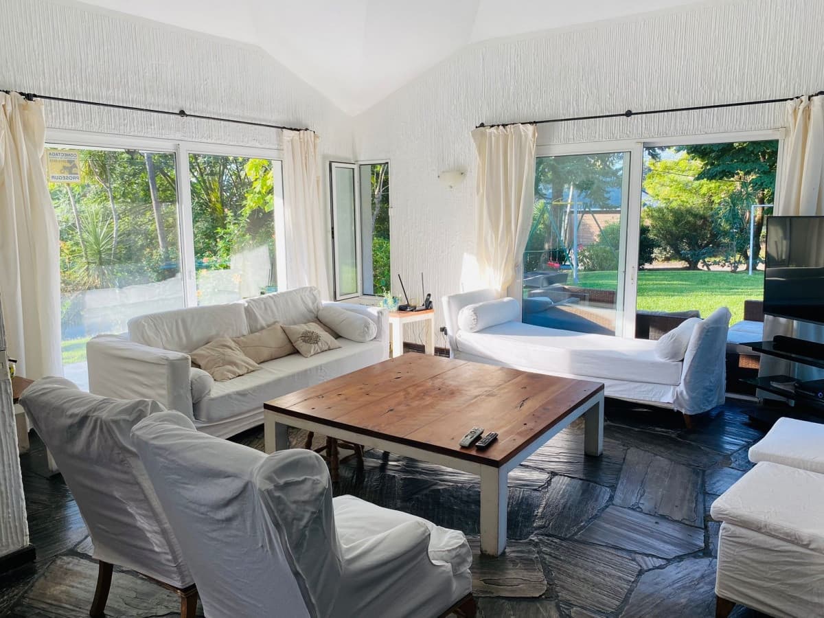 CASA DE 3 DORMITORIOS EN JARDINES DE CORDOBA PUNTA DEL ESTE