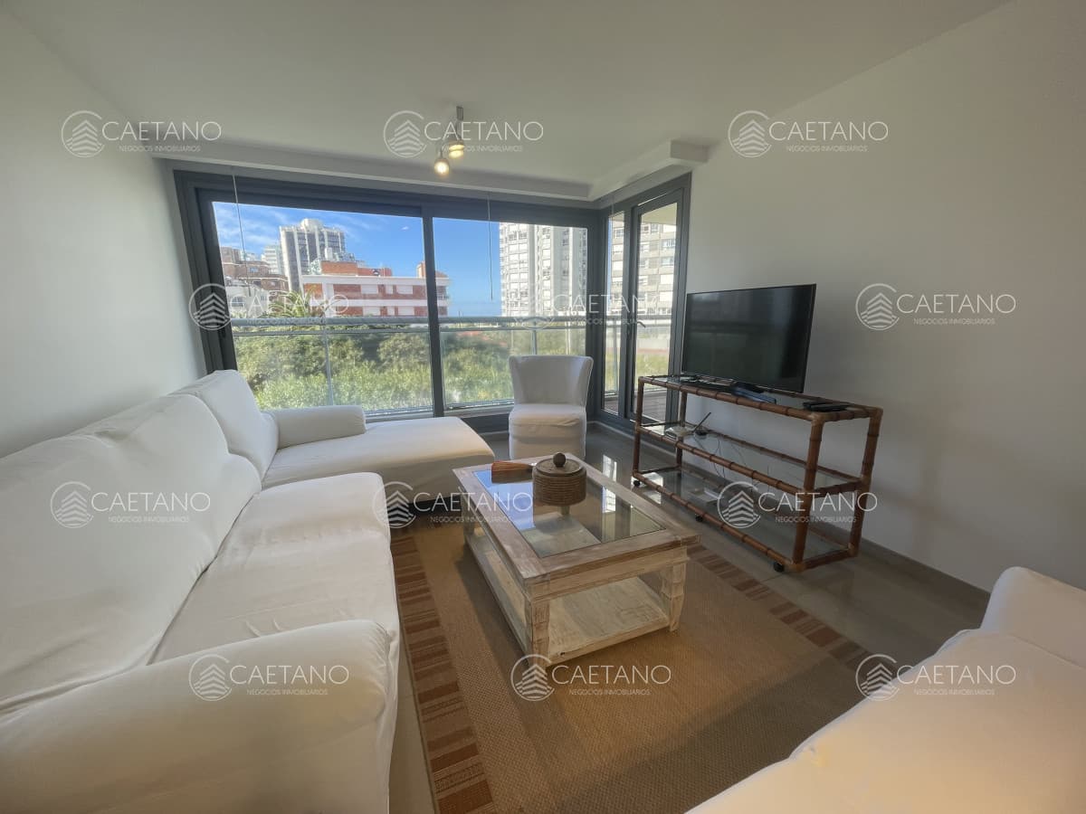 Venta apartamento 2 dormitorios. Playa brava, Punta del Este