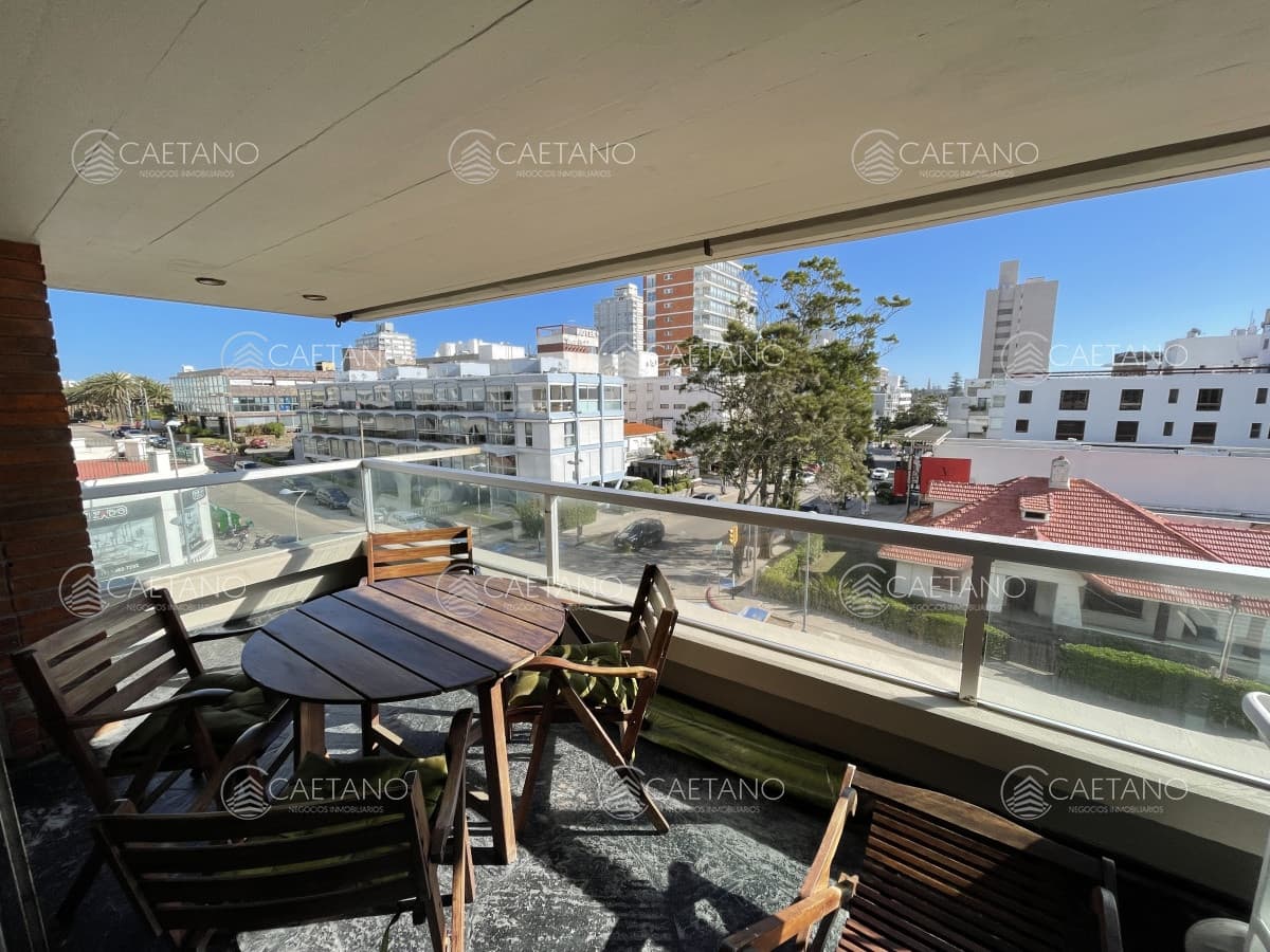 Amplia terraza, vista al Puerto — foto 3
