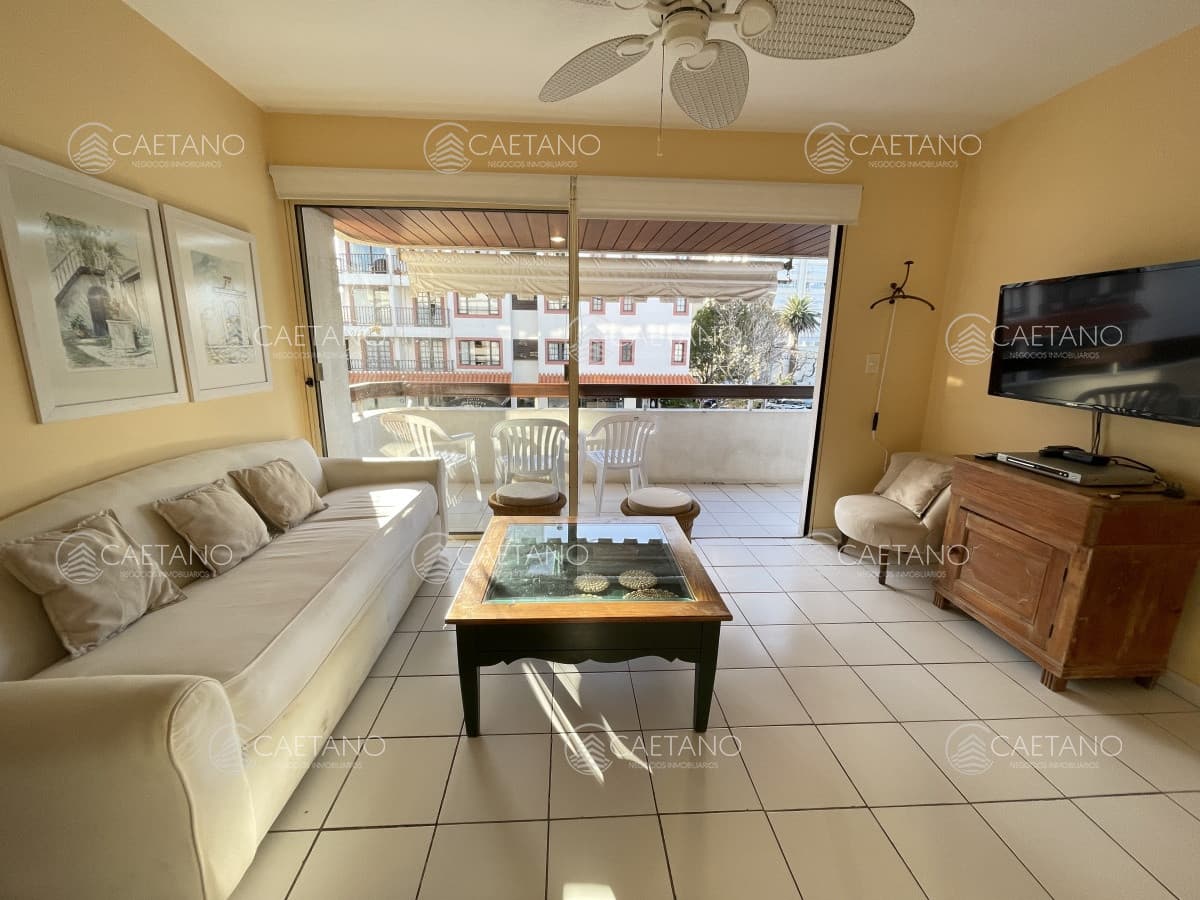 Pleno centro de La Peninsula