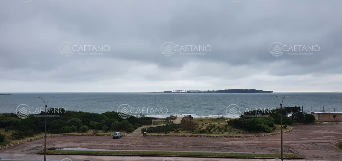 Apartamento de Lujo frente al agua