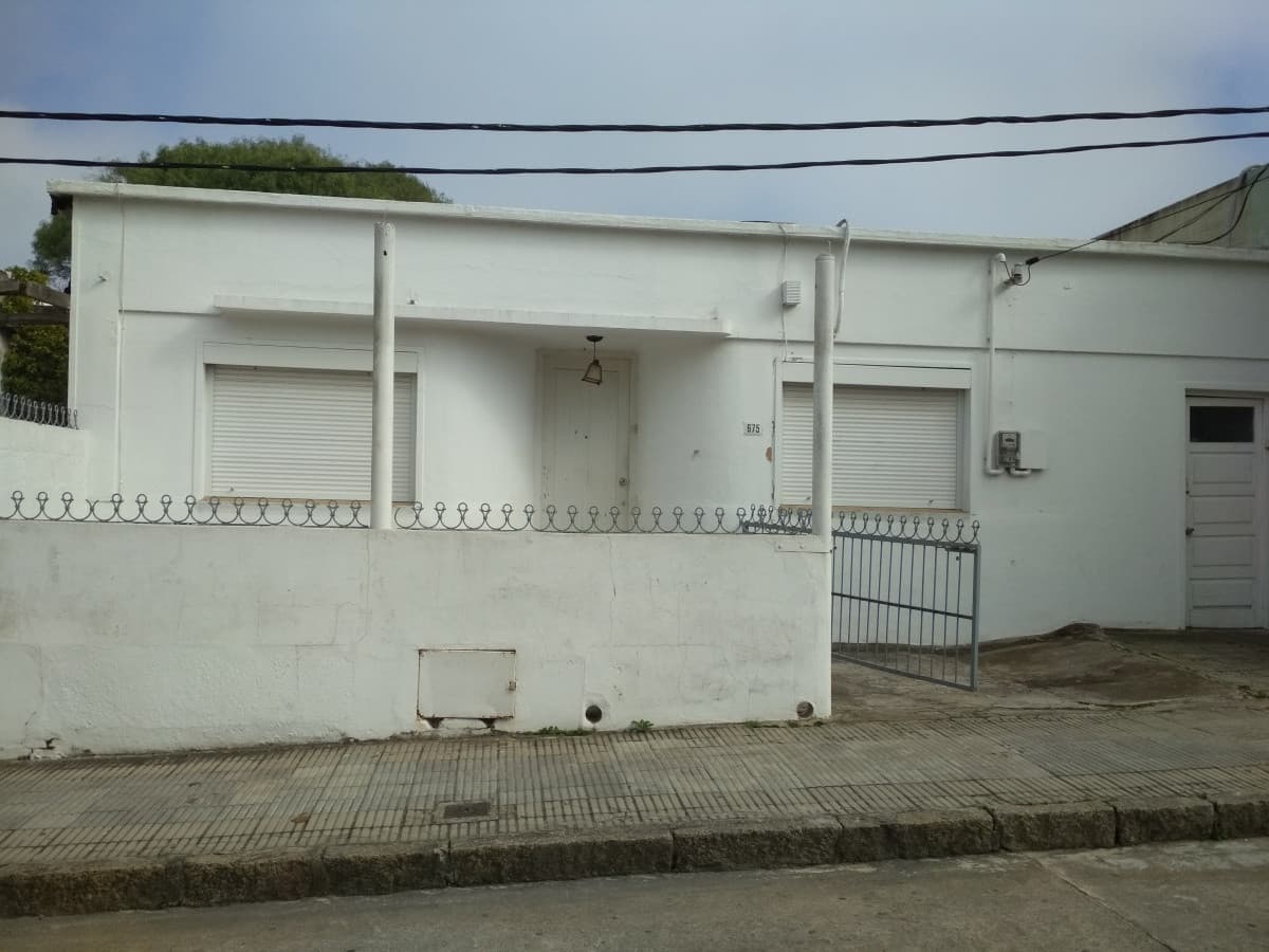 Venta casa 3 dormitorios San Carlos