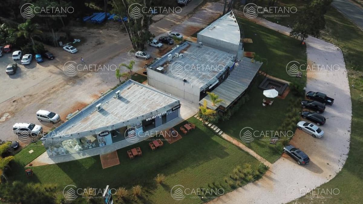 Local Comercial en alquiler anual Punta Ballena — foto 2