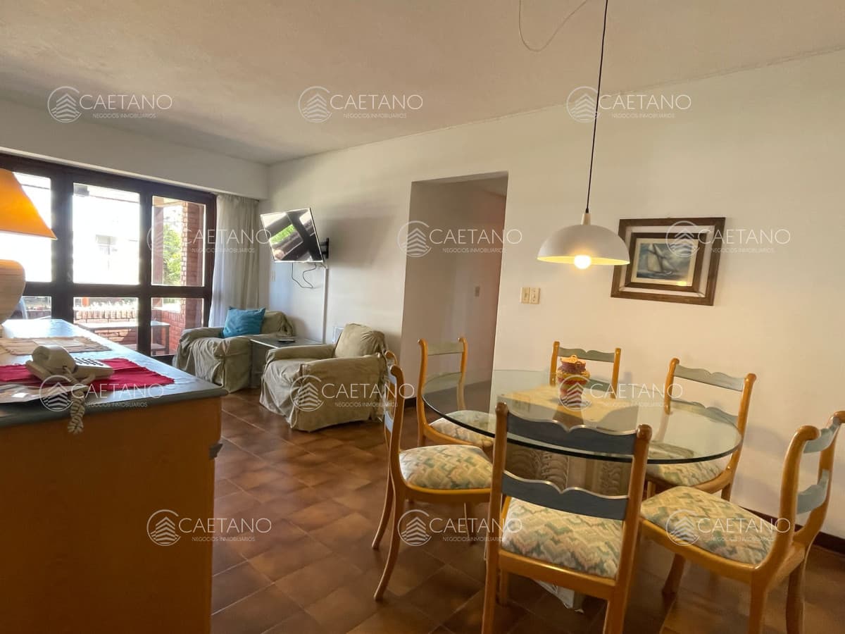 Alquiler anual apartamento 2 dormitorios, Punta del Este