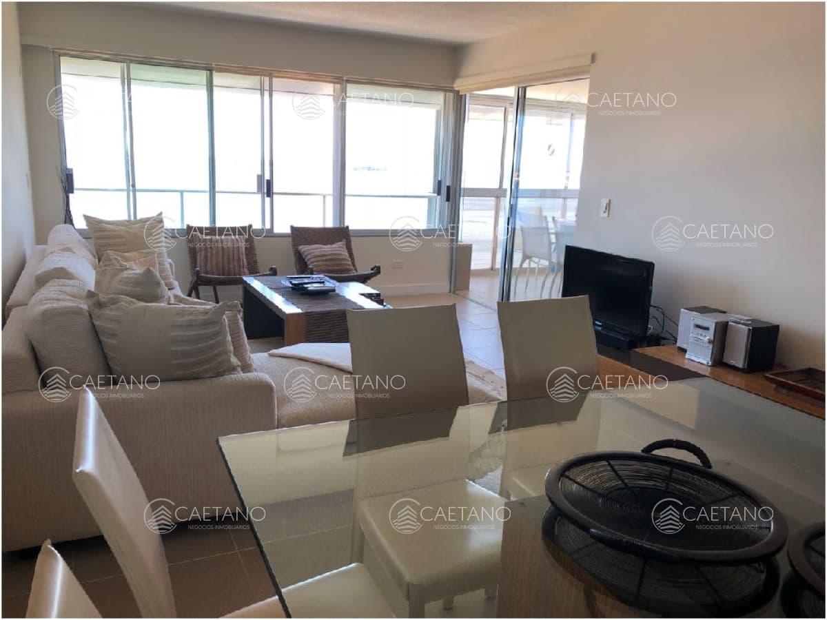 apartamento en primera linea de playa mansa — foto 3