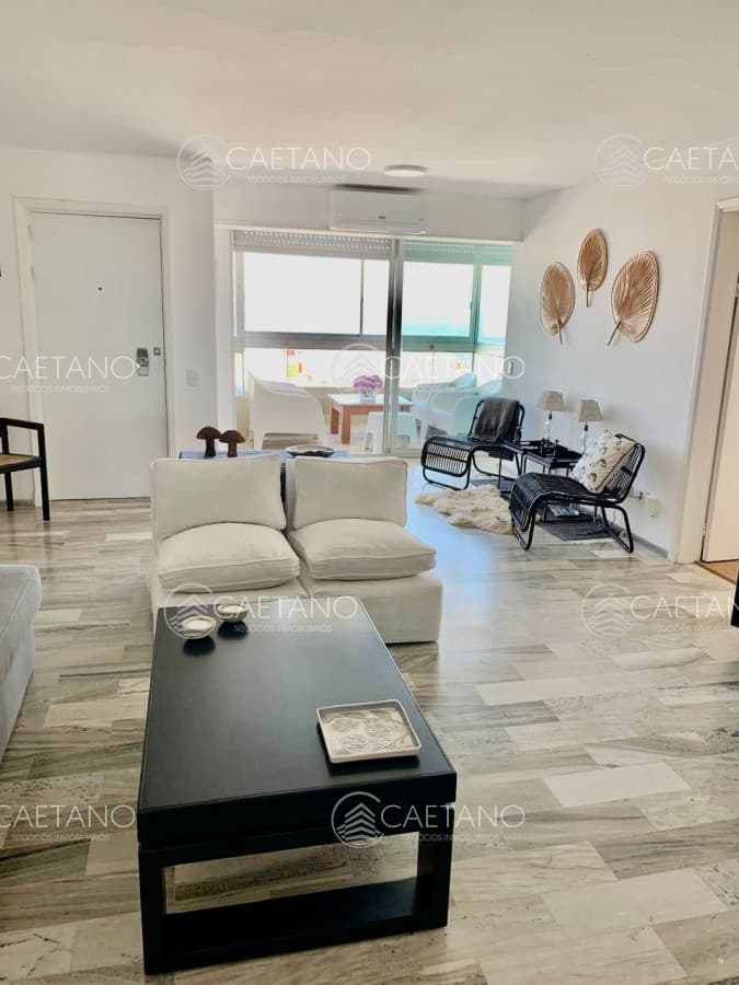 Excelente Apartamento en Punta del Este — foto 2