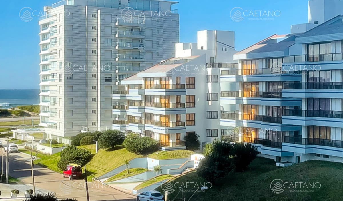 TORRE ESMERALDA. A PASOS DEL MAR !!! — foto 3