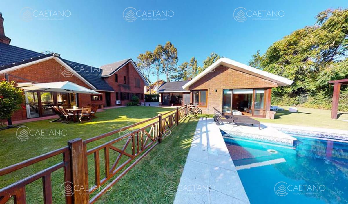 Hermosa casa en alquiler anual. A pasos del mar y muy cerca de playa Mansa. — foto 2