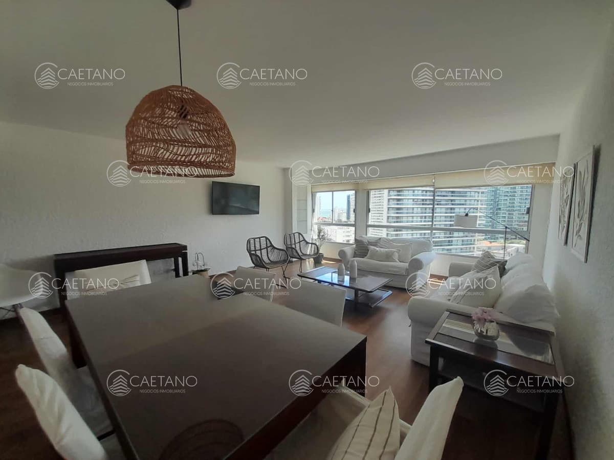 VENTA HERMOSO APTO A PASOS DE LA BRAVA — foto 3