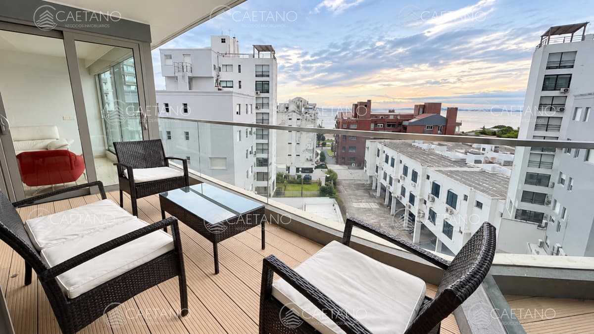 Apartamento 3 dormitorios, Playa Mansa punta del este