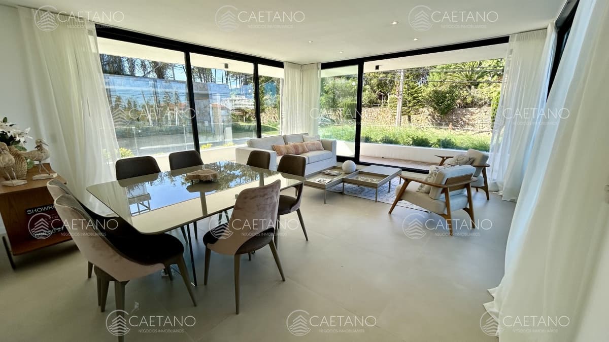 Apartamento de 2 dormitorios en venta Punta del Este — foto 2