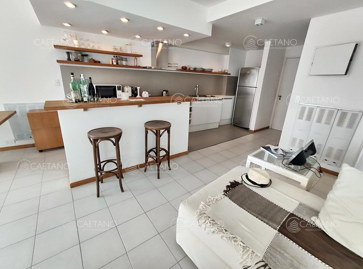 NUEVO PRECIO! Piso alto en Península con vistas! — foto 3