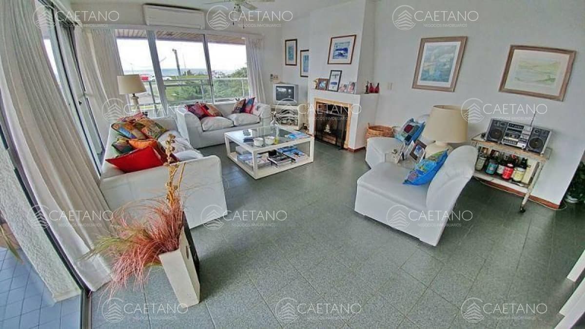 Apartamento en venta Playa Mansa 4 dormitorios — foto 3