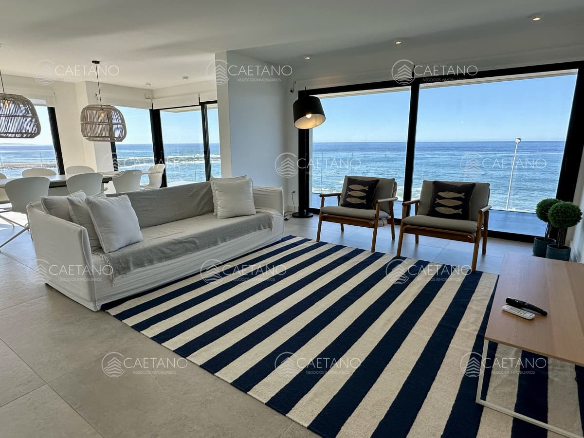 Apartamento en venta de 3 dormitorios en Punta del Este, peninsula frente al mar — foto 2