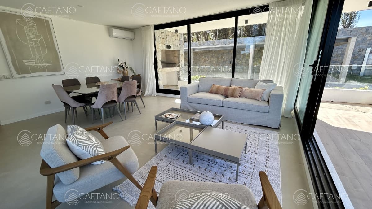 Apartamento de 2 dormitorios en venta Punta del Este — foto 3