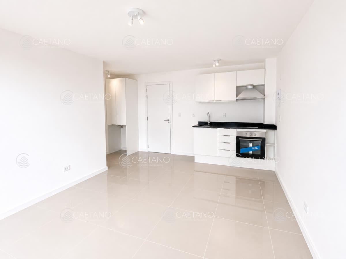 Apartamento de 1 dormitorio con beneficios fiscales en venta sobre avenida Roosevelt Punta del Este — foto 3