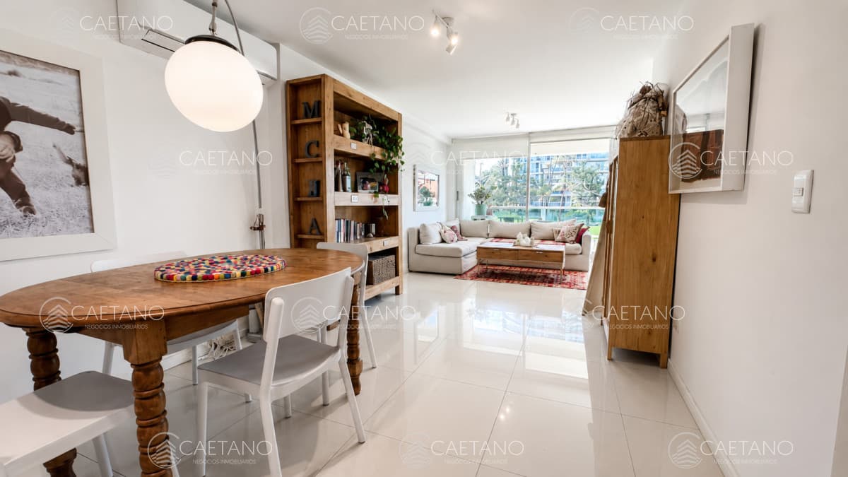 Apartamento en venta de 3 dormitorios en Punta del Este