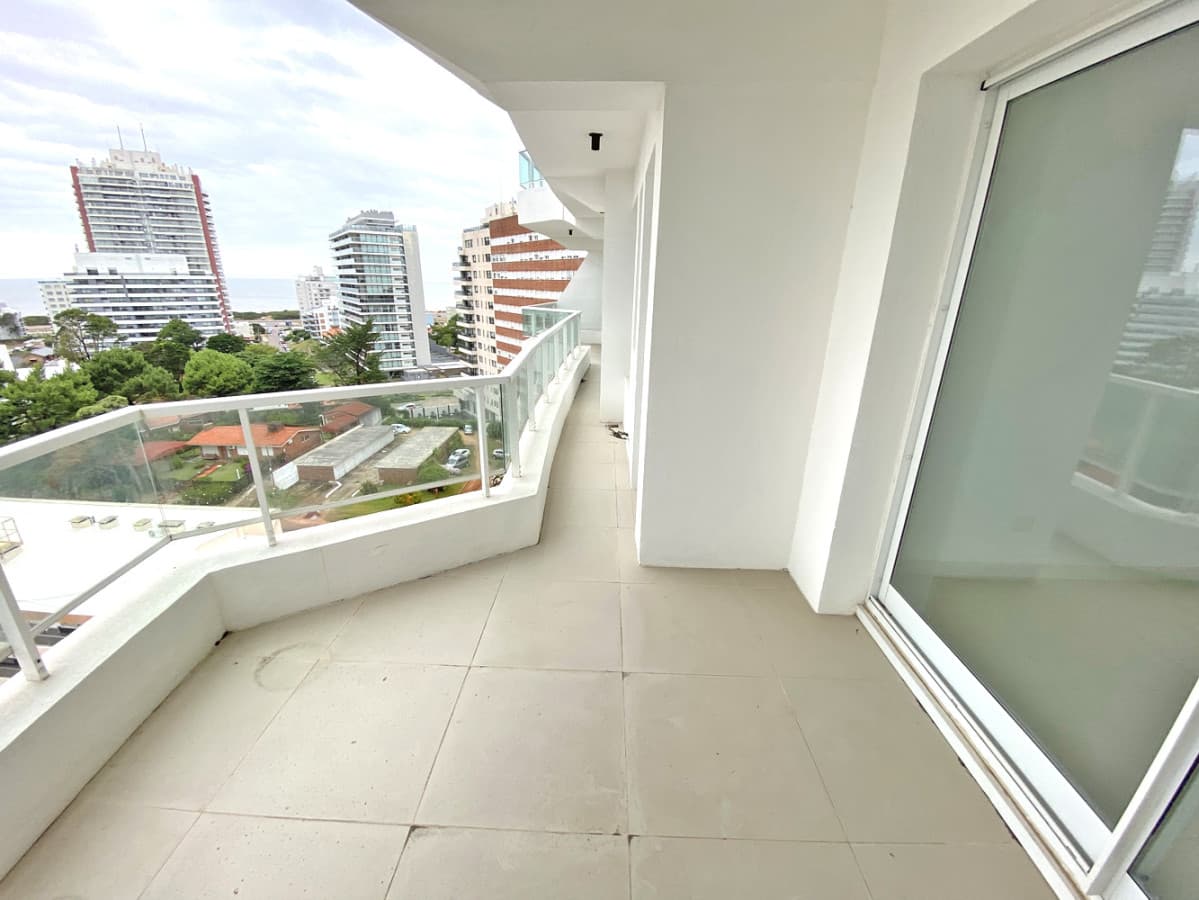 Aidy grill con vista a la brava. 3 dorm