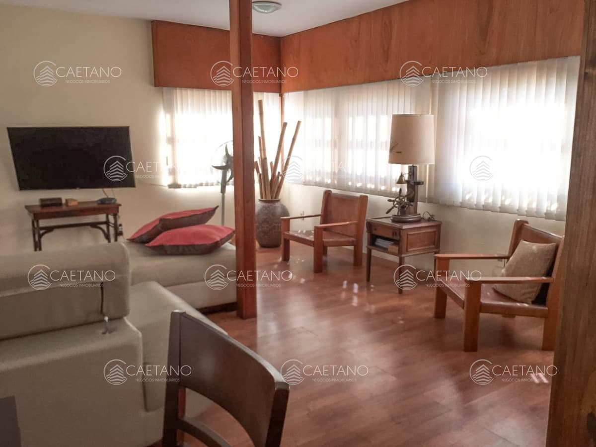 Amplia casa en la Mansa. 5 dormitorios, piscina climatizada. Alquiler de  verano — foto 3