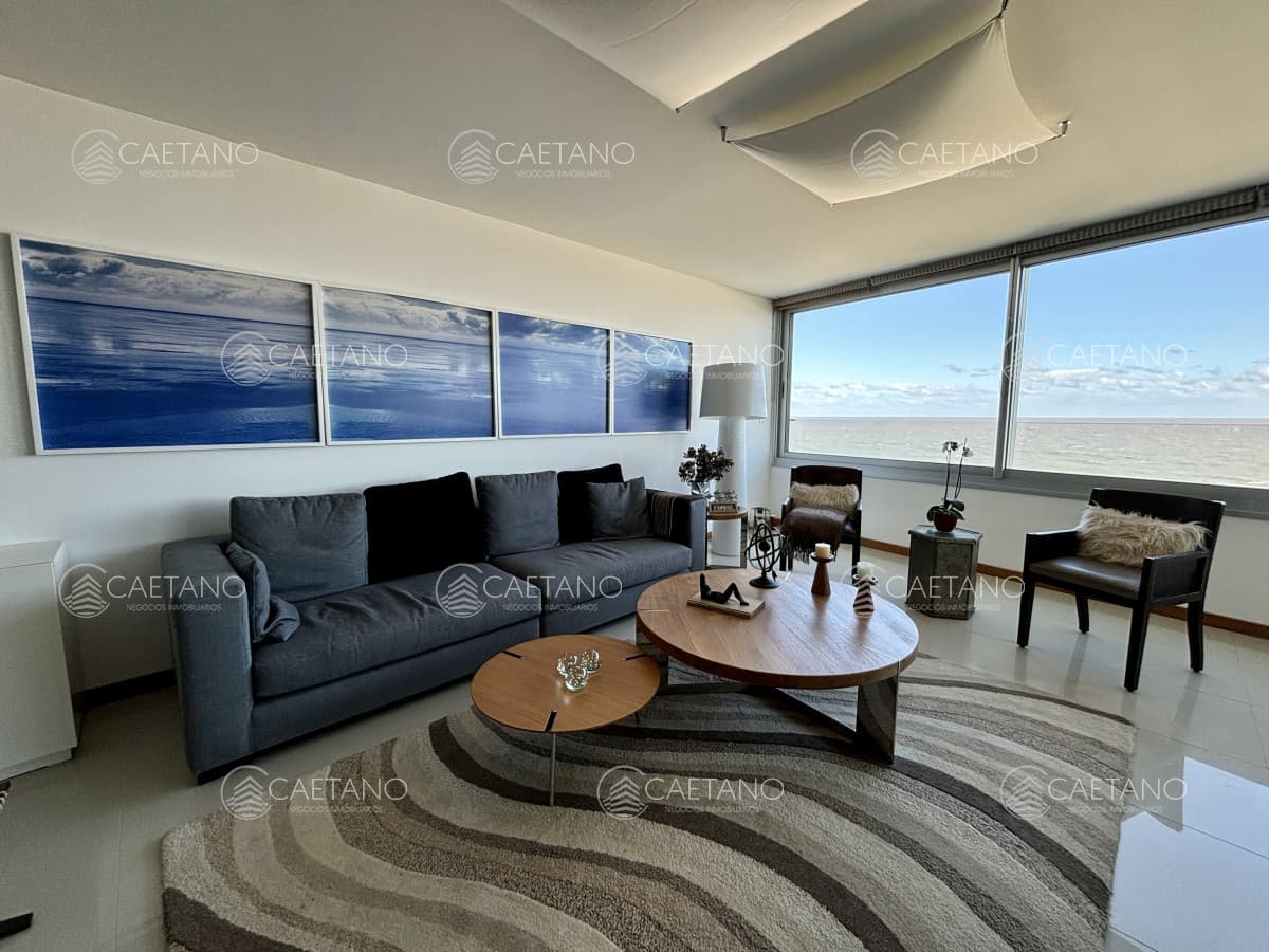 Apartamento en alquiler temporal, de 3 dormitorios, en playa brava
